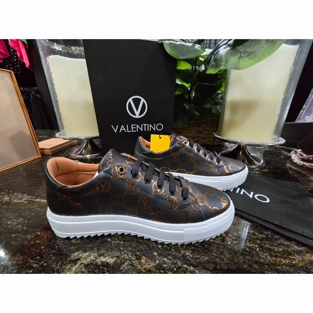 NWT/NIB Woman's Authentic Valentino Beatrice Black Leather Mono Embossed Shoes - Picture 12 of 14
